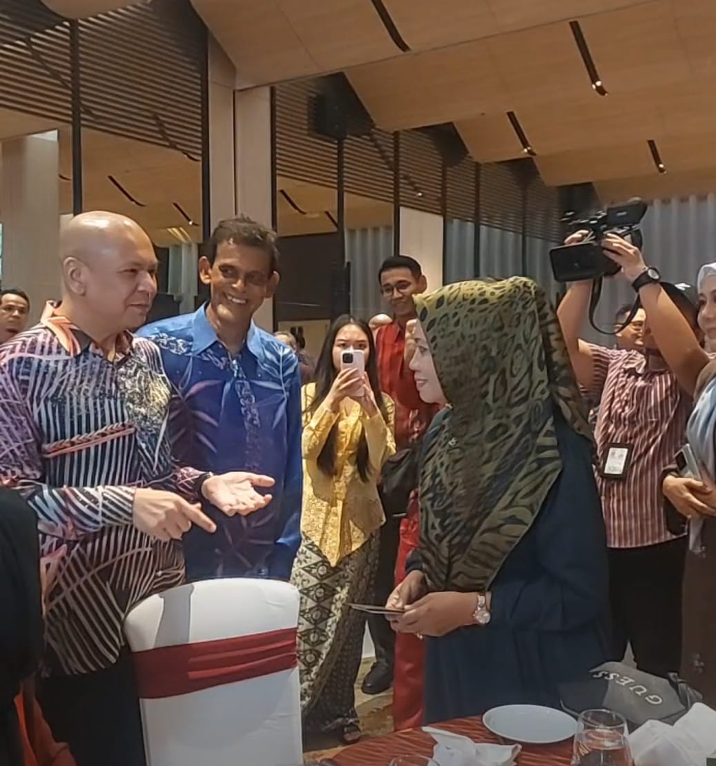 Karyawan – FMT Menganjurkan Majlis Iftar Bersama Penggiat – Penggiat Seni Tanah Air